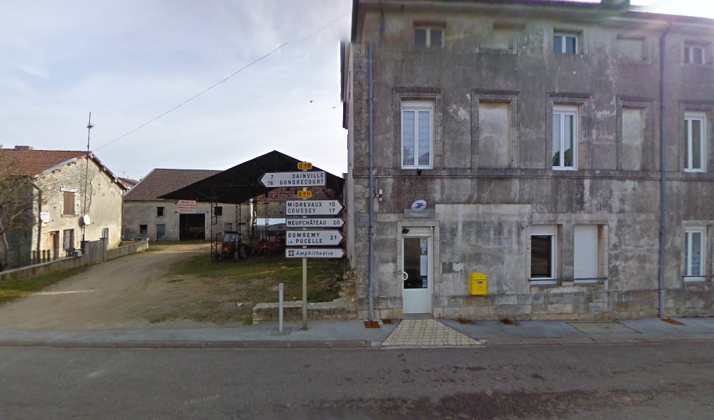 Retrouvez toutes les informations de contacts et horaires d&rsquo;ouverture pour La Poste Agence Communale GRAND Mairie situé à Grand dans le département Vosges (88). Pour effectuer envoyer vos colis (colissimo, chronopost, suivi colis), une gestion bancaire (banque postal, French Bank), [&hellip;]