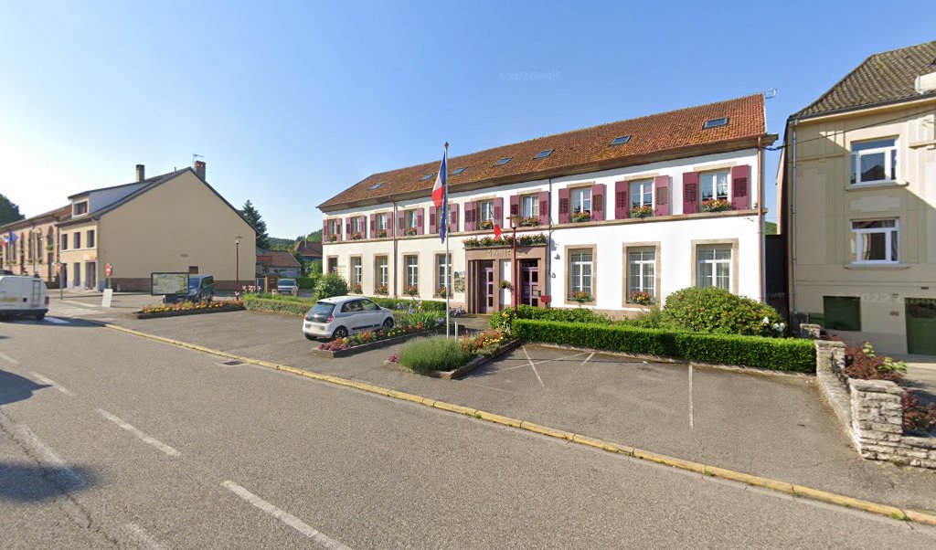 Retrouvez toutes les informations de contacts et horaires d&rsquo;ouverture pour La Poste Agence Communale ABRESCHVILLER MAIRIE situé à Abreschviller dans le département Moselle (57). Pour effectuer envoyer vos colis (colissimo, chronopost, suivi colis), une gestion bancaire (banque postal, French Bank), [&hellip;]