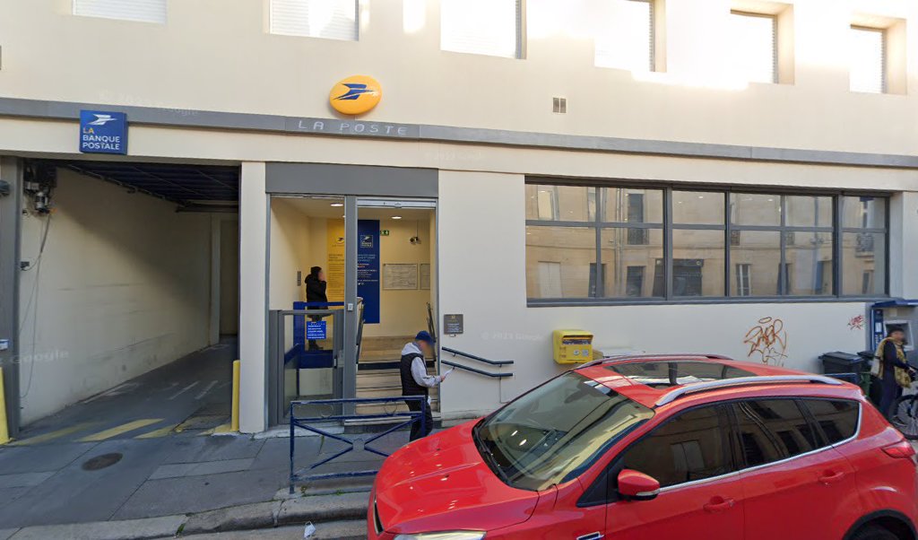 Retrouvez toutes les informations de contacts et horaires d&rsquo;ouverture pour La Poste BORDEAUX FONDAUDEGE situé à Bordeaux dans le département Gironde (33). Pour effectuer envoyer vos colis (colissimo, chronopost, suivi colis), une gestion bancaire (banque postal, French Bank), votre courrier [&hellip;]