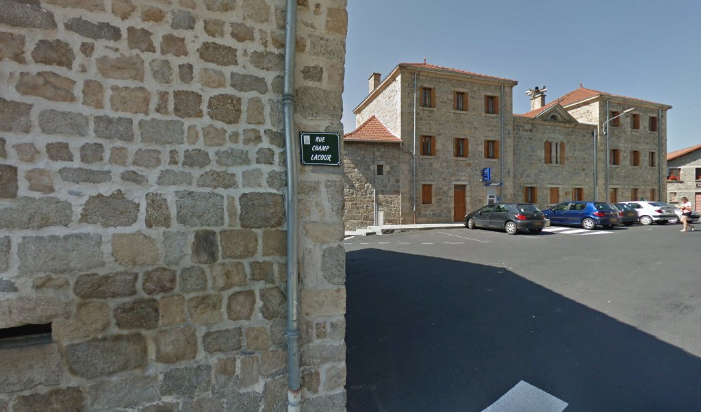 Retrouvez toutes les informations de contacts et horaires d&rsquo;ouverture pour La Poste Agence Communale LAPTE Mairie situé à Lapte dans le département Haute-Loire (43). Pour effectuer envoyer vos colis (colissimo, chronopost, suivi colis), une gestion bancaire (banque postal, French Bank), [&hellip;]