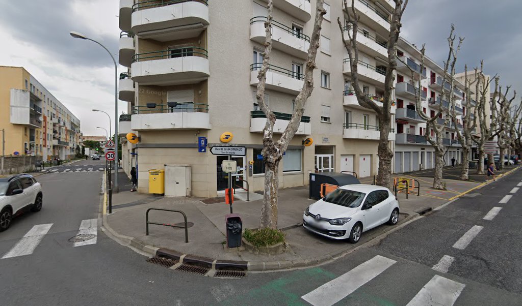Retrouvez toutes les informations de contacts et horaires d&rsquo;ouverture pour La Poste NARBONNE RAZIMBAUD situé à Narbonne dans le département Aude (11). Pour effectuer envoyer vos colis (colissimo, chronopost, suivi colis), une gestion bancaire (banque postal, French Bank), votre courrier [&hellip;]