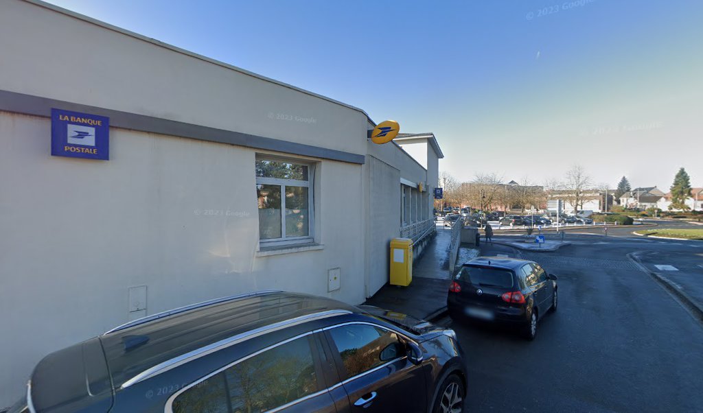 Retrouvez toutes les informations de contacts et horaires d&rsquo;ouverture pour La Poste LUCE situé à Luce dans le département Eure-et-Loir (28). Pour effectuer envoyer vos colis (colissimo, chronopost, suivi colis), une gestion bancaire (banque postal, French Bank), votre courrier (suivi [&hellip;]