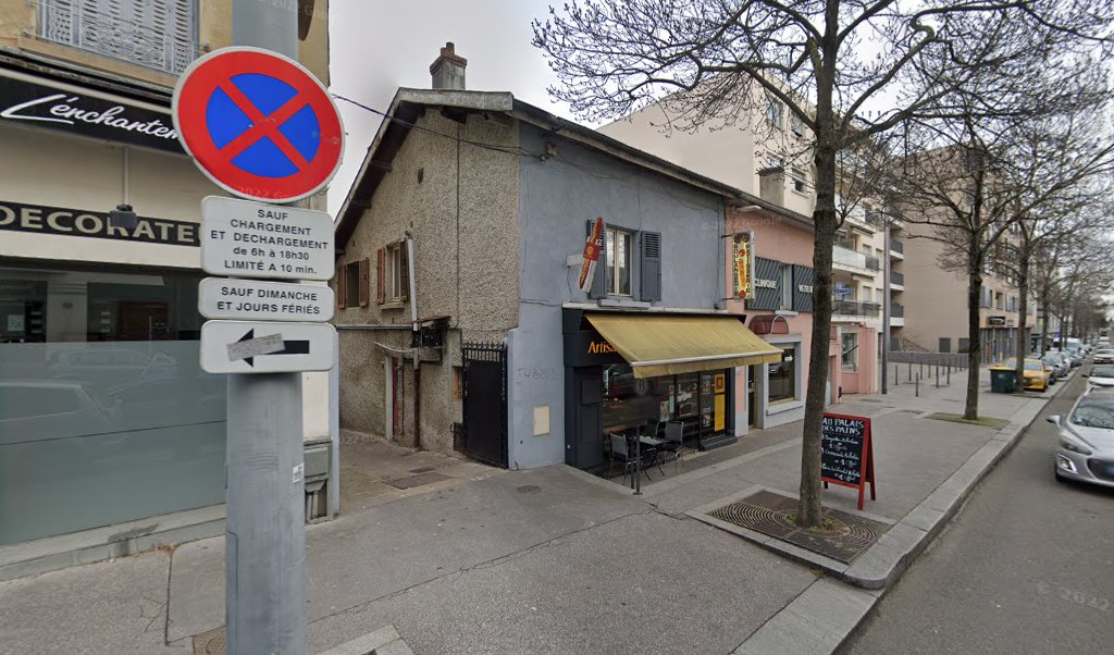 Retrouvez toutes les informations de contacts et horaires d&rsquo;ouverture pour Relais Pickup AU PALAIS DES PAINS situé à Bron dans le département Rhône (69). Pour effectuer envoyer vos colis (colissimo, chronopost, suivi colis), une gestion bancaire (banque postal, French Bank), [&hellip;]
