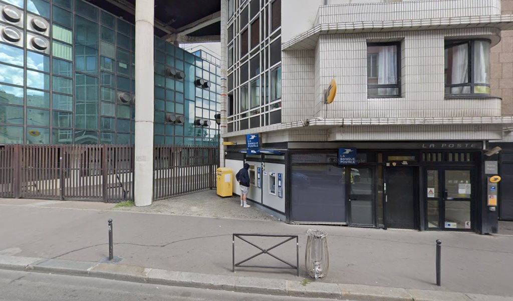 Retrouvez toutes les informations de contacts et horaires d&rsquo;ouverture pour La Poste PARIS PATAY situé à Paris dans le département Paris (75). Pour effectuer envoyer vos colis (colissimo, chronopost, suivi colis), une gestion bancaire (banque postal, French Bank), votre courrier [&hellip;]
