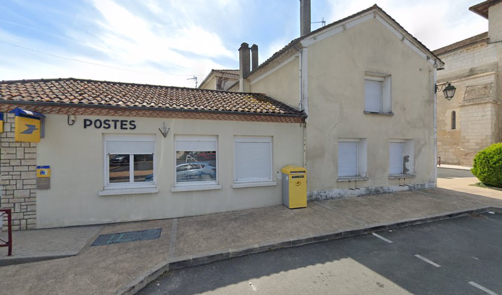 Retrouvez toutes les informations de contacts et horaires d&rsquo;ouverture pour La Poste SAINT LEON SUR L ISLE situé à St leon sur l isle dans le département Dordogne (24). Pour effectuer envoyer vos colis (colissimo, chronopost, suivi colis), une gestion [&hellip;]