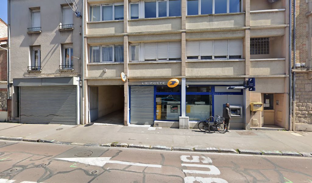 Retrouvez toutes les informations de contacts et horaires d&rsquo;ouverture pour La Poste REIMS GAMBETTA situé à Reims dans le département Marne (51). Pour effectuer envoyer vos colis (colissimo, chronopost, suivi colis), une gestion bancaire (banque postal, French Bank), votre courrier [&hellip;]
