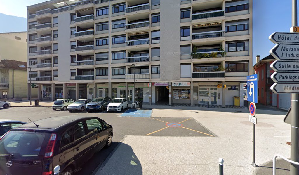 Retrouvez toutes les informations de contacts et horaires d&rsquo;ouverture pour La Poste SCIONZIER situé à Scionzier dans le département Haute-Savoie (74). Pour effectuer envoyer vos colis (colissimo, chronopost, suivi colis), une gestion bancaire (banque postal, French Bank), votre courrier (suivi [&hellip;]