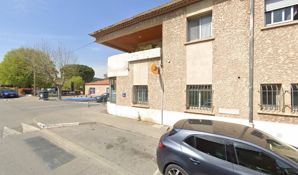 Retrouvez toutes les informations de contacts et horaires d&rsquo;ouverture pour La Poste LA DESTROUSSE situé à La destrousse dans le département Bouches-du-Rhône (13). Pour effectuer envoyer vos colis (colissimo, chronopost, suivi colis), une gestion bancaire (banque postal, French Bank), votre [&hellip;]