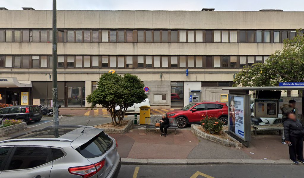 Retrouvez toutes les informations de contacts et horaires d&rsquo;ouverture pour La Poste NOISY LE GRAND PRINCIPAL situé à Noisy le grand dans le département Seine-Saint-Denis (93). Pour effectuer envoyer vos colis (colissimo, chronopost, suivi colis), une gestion bancaire (banque postal, [&hellip;]