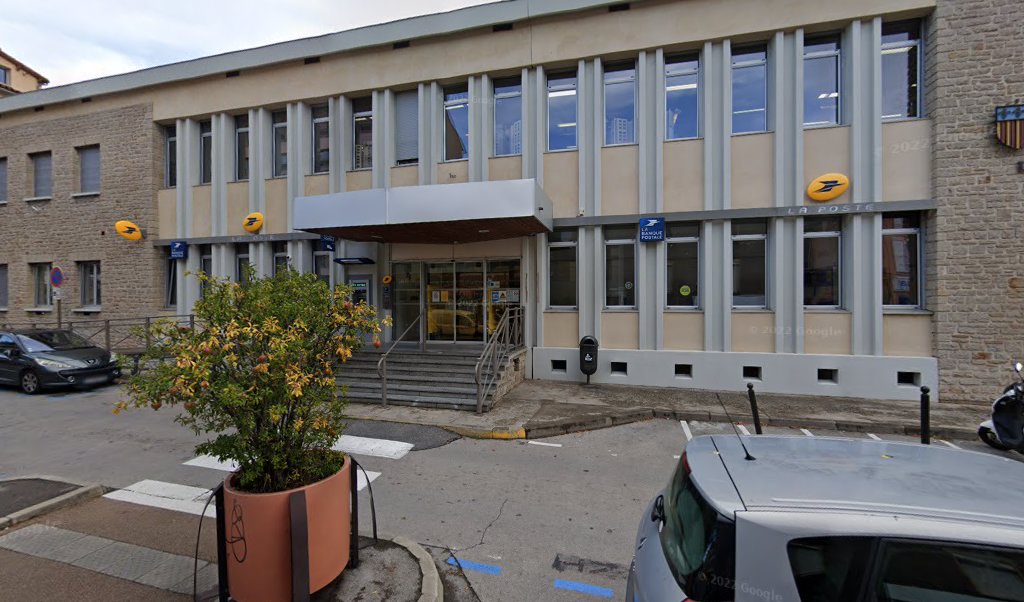 Retrouvez toutes les informations de contacts et horaires d&rsquo;ouverture pour La Poste MILLAU situé à Millau dans le département Aveyron (12). Pour effectuer envoyer vos colis (colissimo, chronopost, suivi colis), une gestion bancaire (banque postal, French Bank), votre courrier (suivi [&hellip;]