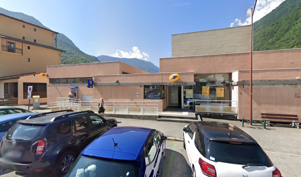 Retrouvez toutes les informations de contacts et horaires d&rsquo;ouverture pour La Poste MOUTIERS TARENTAISE situé à Moûtiers dans le département Savoie (73). Pour effectuer envoyer vos colis (colissimo, chronopost, suivi colis), une gestion bancaire (banque postal, French Bank), votre courrier [&hellip;]