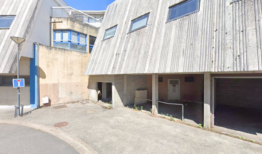 Retrouvez toutes les informations de contacts et horaires d&rsquo;ouverture pour La Poste NEVERS COURLIS situé à Nevers dans le département Nièvre (58). Pour effectuer envoyer vos colis (colissimo, chronopost, suivi colis), une gestion bancaire (banque postal, French Bank), votre courrier [&hellip;]
