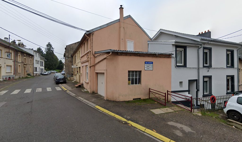 Retrouvez toutes les informations de contacts et horaires d&rsquo;ouverture pour La Poste Agence Communale HAYANGE Mairie situé à Hayange dans le département Moselle (57). Pour effectuer envoyer vos colis (colissimo, chronopost, suivi colis), une gestion bancaire (banque postal, French Bank), [&hellip;]