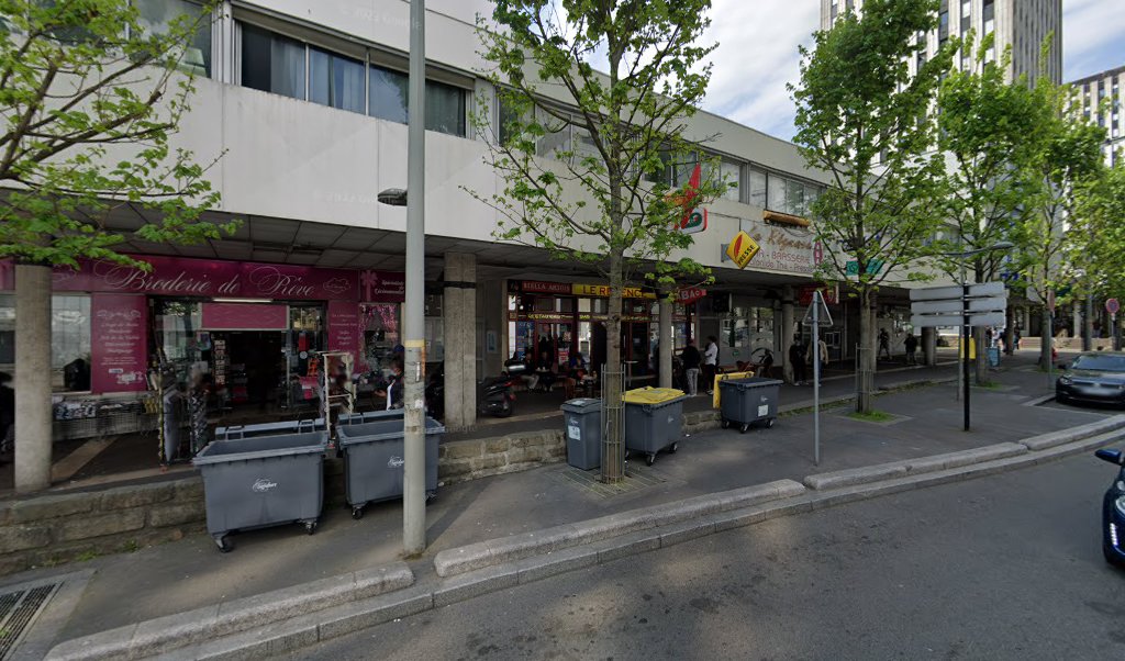 Retrouvez toutes les informations de contacts et horaires d&rsquo;ouverture pour La Poste SARCELLES CHOLETTES situé à Sarcelles dans le département Val-D&rsquo;Oise (95). Pour effectuer envoyer vos colis (colissimo, chronopost, suivi colis), une gestion bancaire (banque postal, French Bank), votre courrier [&hellip;]