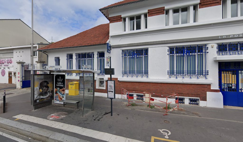 Retrouvez toutes les informations de contacts et horaires d&rsquo;ouverture pour La Poste LE HAVRE GRAVILLE situé à Le havre dans le département Seine-Maritime (76). Pour effectuer envoyer vos colis (colissimo, chronopost, suivi colis), une gestion bancaire (banque postal, French Bank), [&hellip;]
