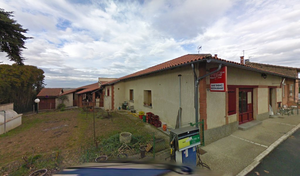 Retrouvez toutes les informations de contacts et horaires d&rsquo;ouverture pour Relais Pickup EPICERIE CASTILLON-SAVES situé à Castillon saves dans le département Gers (32). Pour effectuer envoyer vos colis (colissimo, chronopost, suivi colis), une gestion bancaire (banque postal, French Bank), votre [&hellip;]
