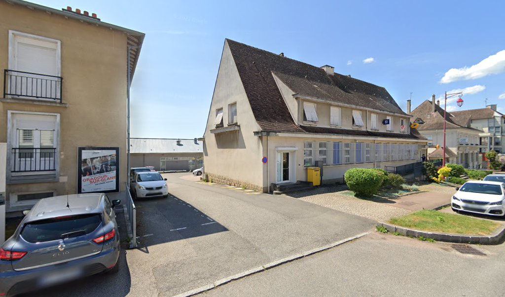 Retrouvez toutes les informations de contacts et horaires d&rsquo;ouverture pour La Poste PIERRE BUFFIERE situé à Pierre buffiere dans le département Haute-Vienne (87). Pour effectuer envoyer vos colis (colissimo, chronopost, suivi colis), une gestion bancaire (banque postal, French Bank), votre [&hellip;]