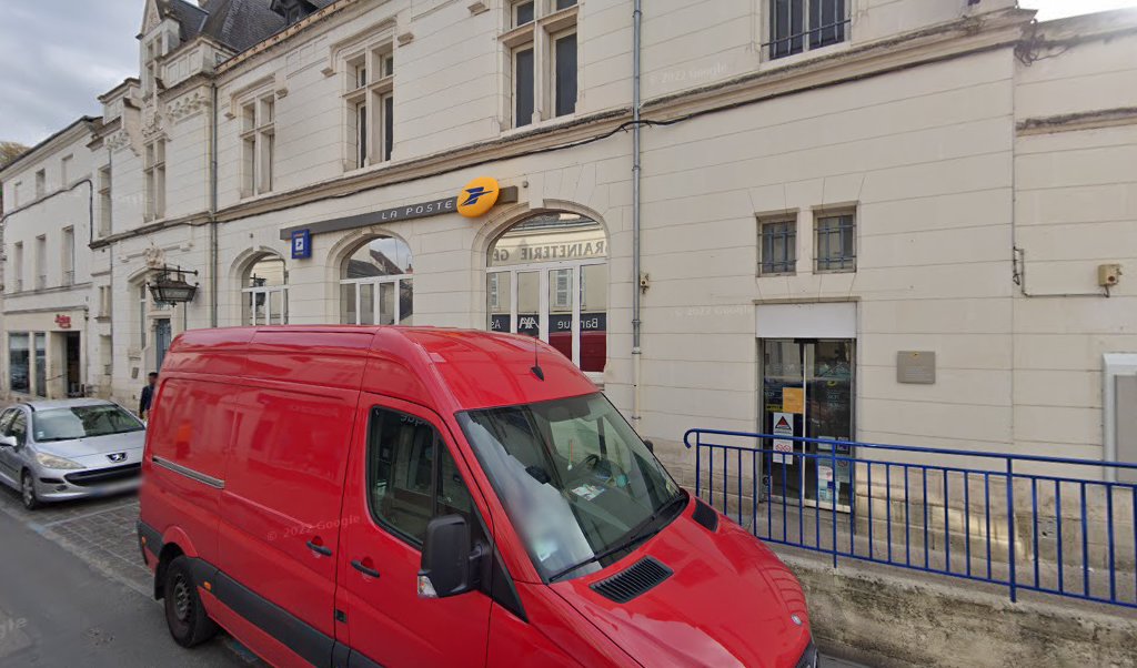 Retrouvez toutes les informations de contacts et horaires d&rsquo;ouverture pour La Poste LOCHES situé à Loches dans le département Indre-et-Loire (37). Pour effectuer envoyer vos colis (colissimo, chronopost, suivi colis), une gestion bancaire (banque postal, French Bank), votre courrier (suivi [&hellip;]