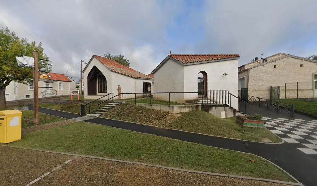 Retrouvez toutes les informations de contacts et horaires d&rsquo;ouverture pour La Poste Agence Communale PERIGUEUX Mairie situé à Perigueux dans le département Dordogne (24). Pour effectuer envoyer vos colis (colissimo, chronopost, suivi colis), une gestion bancaire (banque postal, French Bank), [&hellip;]