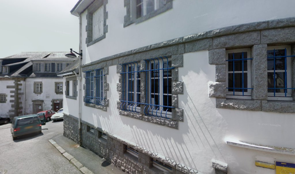 Retrouvez toutes les informations de contacts et horaires d&rsquo;ouverture pour La Poste GOURIN situé à Gourin dans le département Morbihan (56). Pour effectuer envoyer vos colis (colissimo, chronopost, suivi colis), une gestion bancaire (banque postal, French Bank), votre courrier (suivi [&hellip;]