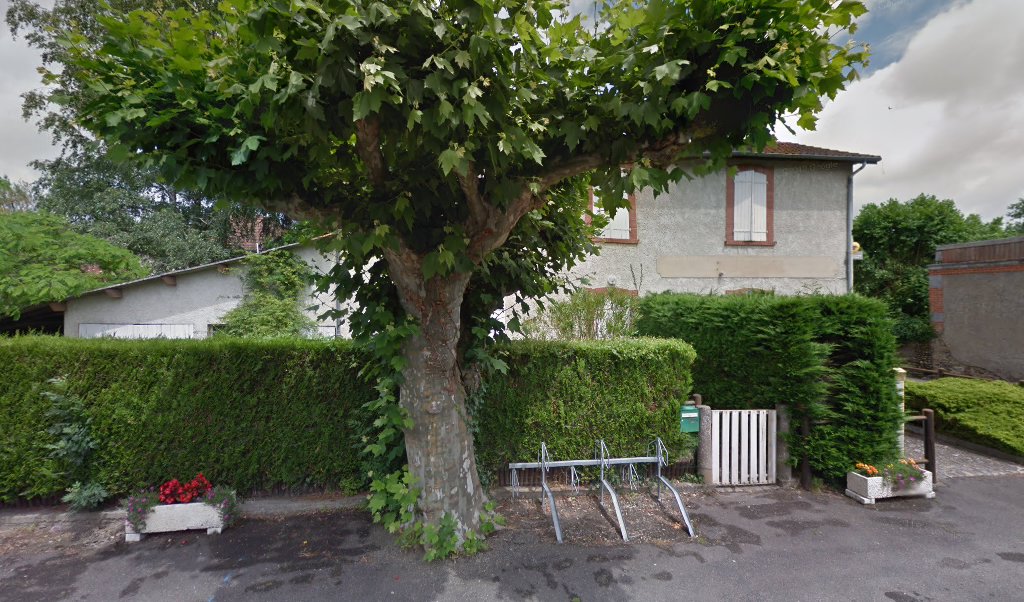 Retrouvez toutes les informations de contacts et horaires d&rsquo;ouverture pour La Poste Agence Communale PRECHAC SUR ADOUR Mairie situé à Prechac sur adour dans le département Gers (32). Pour effectuer envoyer vos colis (colissimo, chronopost, suivi colis), une gestion bancaire [&hellip;]