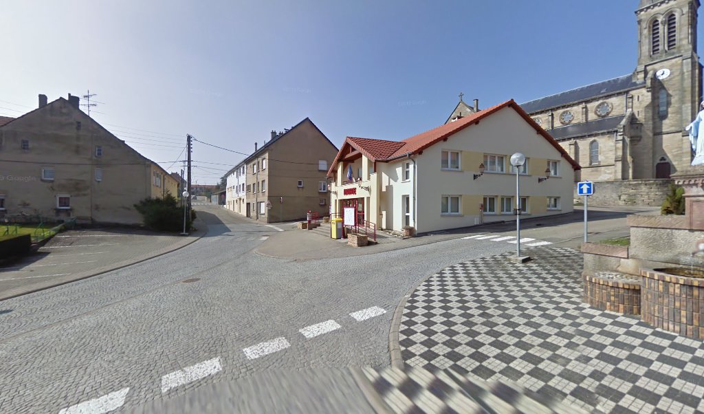 Retrouvez toutes les informations de contacts et horaires d&rsquo;ouverture pour La Poste Agence Communale FARSCHVILLER Mairie situé à Farschviller dans le département Moselle (57). Pour effectuer envoyer vos colis (colissimo, chronopost, suivi colis), une gestion bancaire (banque postal, French Bank), [&hellip;]