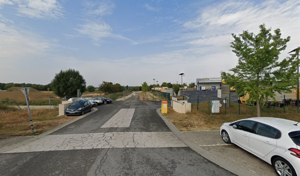 Retrouvez toutes les informations de contacts et horaires d&rsquo;ouverture pour La Poste Espace Clients Pro FLEAC PPDC situé à Fleac dans le département Charente (16). Pour effectuer envoyer vos colis (colissimo, chronopost, suivi colis), une gestion bancaire (banque postal, French [&hellip;]