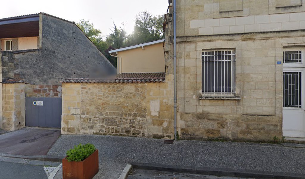 Retrouvez toutes les informations de contacts et horaires d&rsquo;ouverture pour La Poste LANGOIRAN situé à Langoiran dans le département Gironde (33). Pour effectuer envoyer vos colis (colissimo, chronopost, suivi colis), une gestion bancaire (banque postal, French Bank), votre courrier (suivi [&hellip;]
