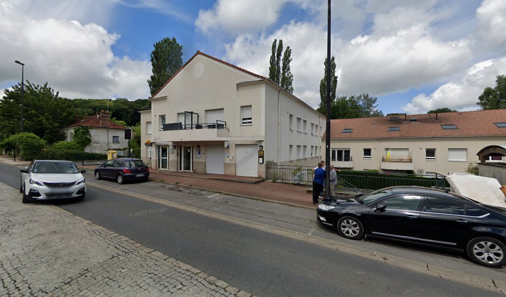 Retrouvez toutes les informations de contacts et horaires d&rsquo;ouverture pour La Poste Agence Communale GOMETZ LE CHATEL Mairie situé à Gometz le chatel dans le département Essonne (91). Pour effectuer envoyer vos colis (colissimo, chronopost, suivi colis), une gestion bancaire [&hellip;]