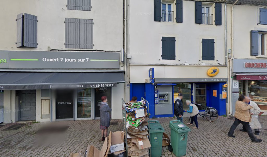 Retrouvez toutes les informations de contacts et horaires d&rsquo;ouverture pour La Poste MONTELIMAR ST JAMES situé à Montelimar dans le département Drôme (26). Pour effectuer envoyer vos colis (colissimo, chronopost, suivi colis), une gestion bancaire (banque postal, French Bank), votre [&hellip;]