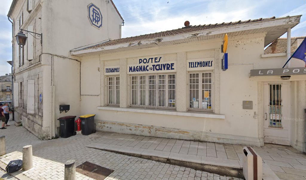 Retrouvez toutes les informations de contacts et horaires d&rsquo;ouverture pour La Poste MAGNAC SUR TOUVRE situé à Magnac sur touvre dans le département Charente (16). Pour effectuer envoyer vos colis (colissimo, chronopost, suivi colis), une gestion bancaire (banque postal, French [&hellip;]