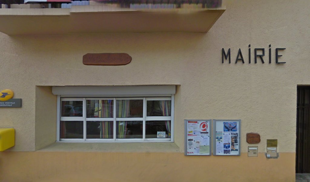 Retrouvez toutes les informations de contacts et horaires d&rsquo;ouverture pour La Poste Agence Communale LA CABANASSE Mairie situé à La cabanasse dans le département Pyrénées-Orientales (66). Pour effectuer envoyer vos colis (colissimo, chronopost, suivi colis), une gestion bancaire (banque postal, [&hellip;]