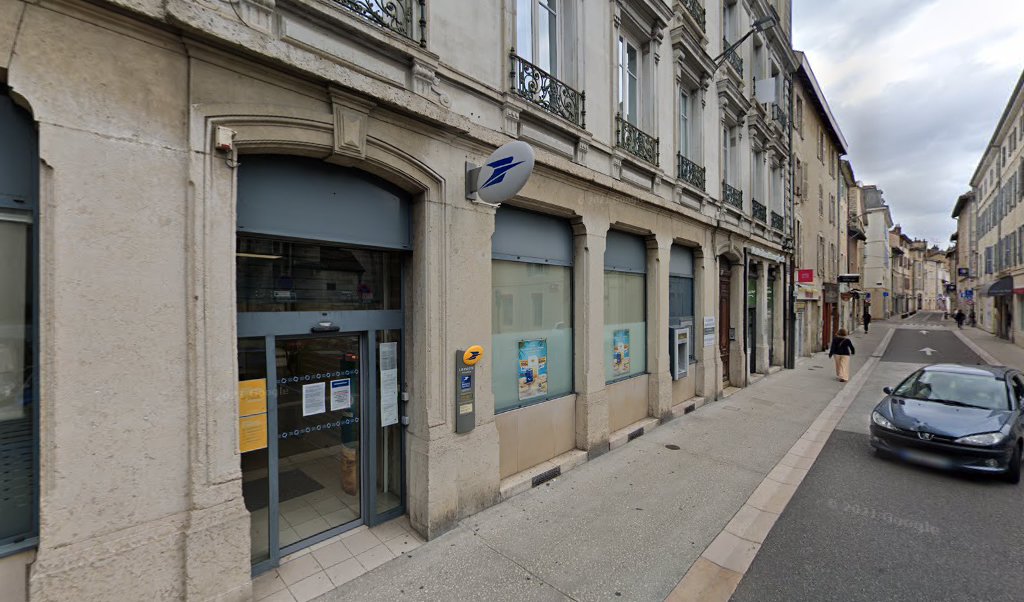 Retrouvez toutes les informations de contacts et horaires d&rsquo;ouverture pour La Poste BOURG EN BRESSE FONTAINE BERNARD situé à Bourg en bresse dans le département Ain (01). Pour effectuer envoyer vos colis (colissimo, chronopost, suivi colis), une gestion bancaire (banque [&hellip;]
