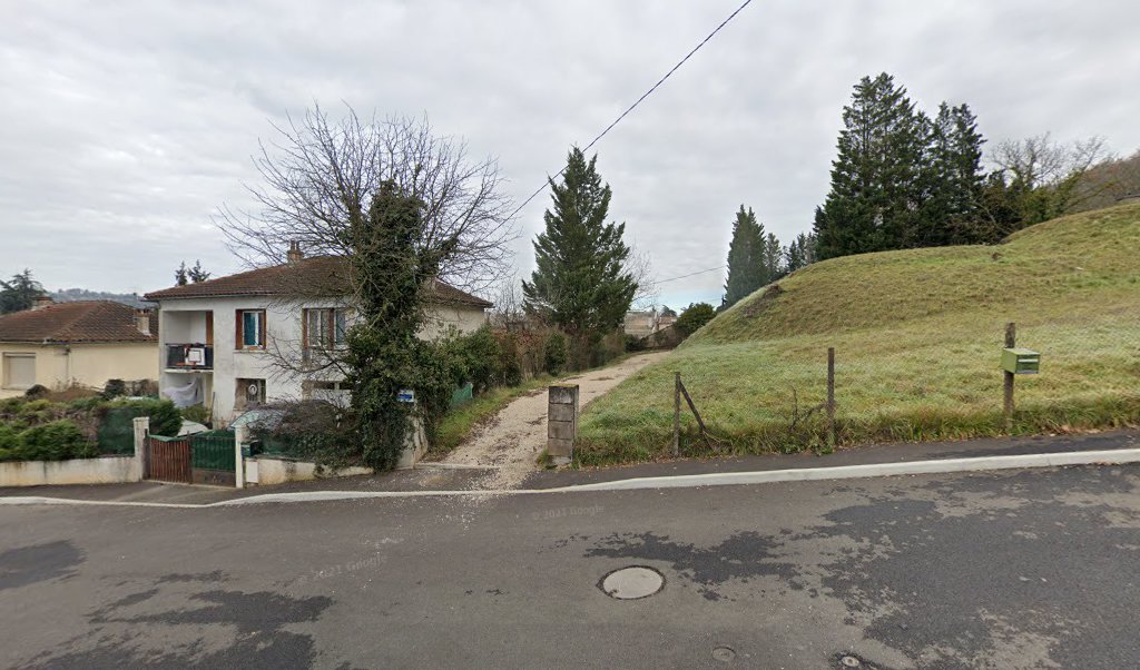 Retrouvez toutes les informations de contacts et horaires d&rsquo;ouverture pour La Poste CAHORS TERRE ROUGE situé à Cahors dans le département Lot (46). Pour effectuer envoyer vos colis (colissimo, chronopost, suivi colis), une gestion bancaire (banque postal, French Bank), votre [&hellip;]
