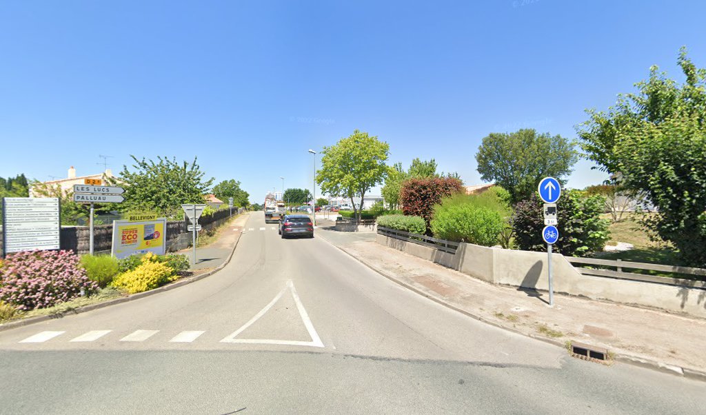 Retrouvez toutes les informations de contacts et horaires d&rsquo;ouverture pour Relais Pickup ESPACE CULTURE situé à Le poire sur vie dans le département Vendée (85). Pour effectuer envoyer vos colis (colissimo, chronopost, suivi colis), une gestion bancaire (banque postal, French [&hellip;]