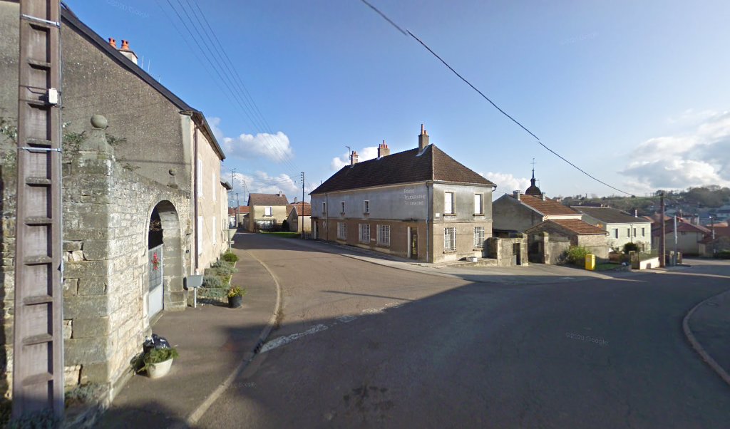 Retrouvez toutes les informations de contacts et horaires d&rsquo;ouverture pour La Poste Agence Communale VITREY SUR MANCE Mairie situé à Vitrey sur mance dans le département Haute-Saône (70). Pour effectuer envoyer vos colis (colissimo, chronopost, suivi colis), une gestion bancaire [&hellip;]