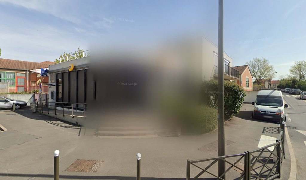 Retrouvez toutes les informations de contacts et horaires d&rsquo;ouverture pour La Poste ARGENTEUIL COTEAUX situé à Argenteuil dans le département Val-D&rsquo;Oise (95). Pour effectuer envoyer vos colis (colissimo, chronopost, suivi colis), une gestion bancaire (banque postal, French Bank), votre courrier [&hellip;]