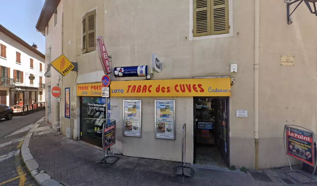 Retrouvez toutes les informations de contacts et horaires d&rsquo;ouverture pour Relais Pickup TABAC PRESSE DES CUVES situé à Sassenage dans le département Isère (38). Pour effectuer envoyer vos colis (colissimo, chronopost, suivi colis), une gestion bancaire (banque postal, French Bank), [&hellip;]