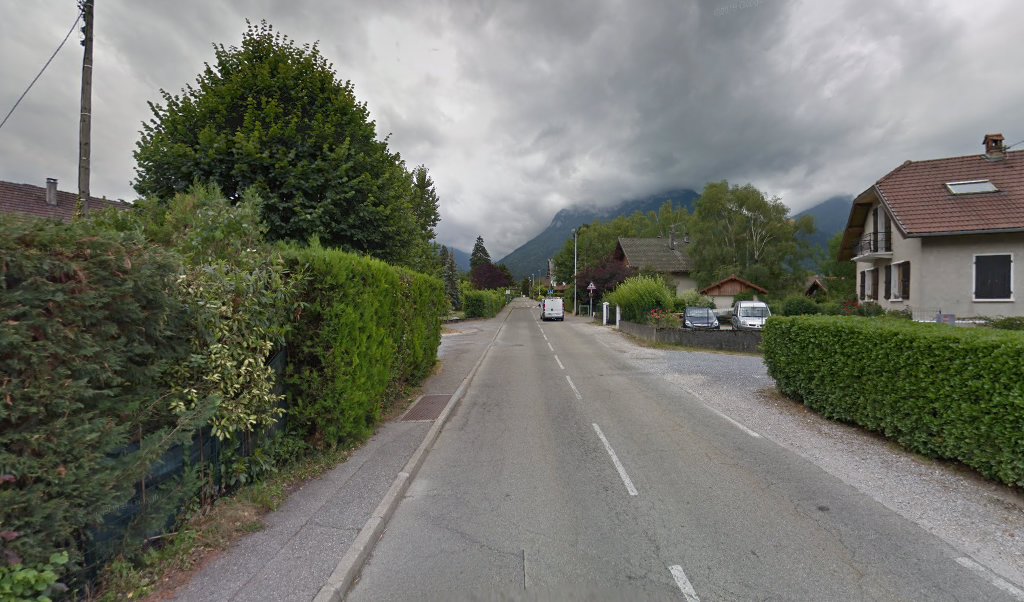 Retrouvez toutes les informations de contacts et horaires d&rsquo;ouverture pour La Poste DOUSSARD situé à Doussard dans le département Haute-Savoie (74). Pour effectuer envoyer vos colis (colissimo, chronopost, suivi colis), une gestion bancaire (banque postal, French Bank), votre courrier (suivi [&hellip;]