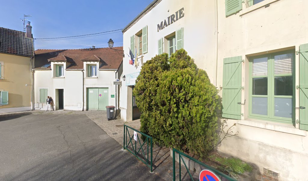 Retrouvez toutes les informations de contacts et horaires d&rsquo;ouverture pour La Poste Agence Communale CHATEAUFORT Mairie situé à Chateaufort dans le département Yvelines (78). Pour effectuer envoyer vos colis (colissimo, chronopost, suivi colis), une gestion bancaire (banque postal, French Bank), [&hellip;]