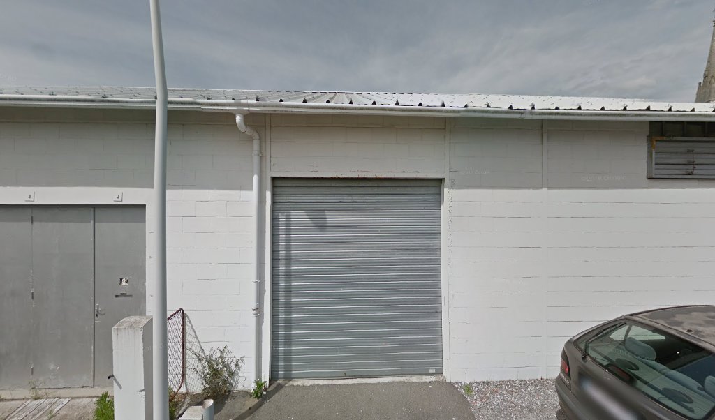 Retrouvez toutes les informations de contacts et horaires d&rsquo;ouverture pour Relais Pickup BORN PEINTURE situé à Mimizan dans le département Landes (40). Pour effectuer envoyer vos colis (colissimo, chronopost, suivi colis), une gestion bancaire (banque postal, French Bank), votre courrier [&hellip;]