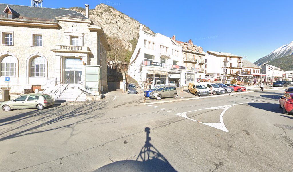 Retrouvez toutes les informations de contacts et horaires d&rsquo;ouverture pour Relais Pickup LA POSTE CARREPRO BRIANCON situé à Briancon dans le département Hautes-Alpes (05). Pour effectuer envoyer vos colis (colissimo, chronopost, suivi colis), une gestion bancaire (banque postal, French Bank), [&hellip;]