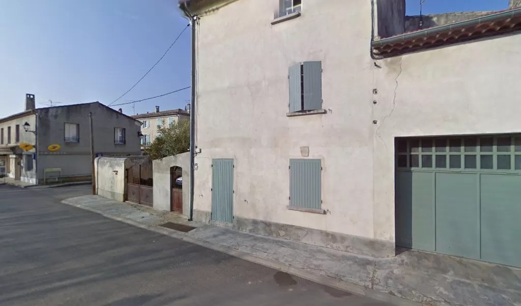 Retrouvez toutes les informations de contacts et horaires d&rsquo;ouverture pour La Poste Agence Communale CADEROUSSE Mairie situé à Caderousse dans le département Vaucluse (84). Pour effectuer envoyer vos colis (colissimo, chronopost, suivi colis), une gestion bancaire (banque postal, French Bank), [&hellip;]