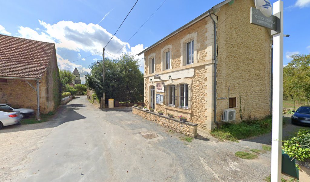Retrouvez toutes les informations de contacts et horaires d&rsquo;ouverture pour La Poste Agence Communale CALVIAC EN PERIGORD Mairie situé à Calviac en perigord dans le département Dordogne (24). Pour effectuer envoyer vos colis (colissimo, chronopost, suivi colis), une gestion bancaire [&hellip;]