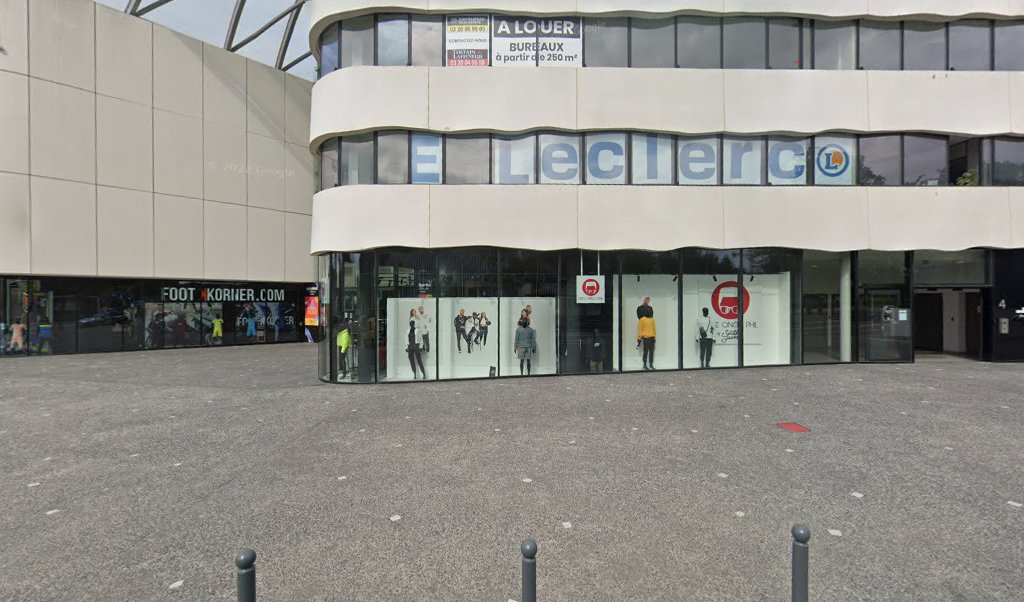Retrouvez toutes les informations de contacts et horaires d&rsquo;ouverture pour Relais Pickup E LECLERC LILLENIUM ESPACE CULTUREL situé à Lille dans le département Nord (59). Pour effectuer envoyer vos colis (colissimo, chronopost, suivi colis), une gestion bancaire (banque postal, French [&hellip;]
