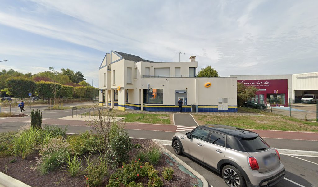 Retrouvez toutes les informations de contacts et horaires d&rsquo;ouverture pour La Poste ST ANDRE LES VERGERS situé à St andre les vergers dans le département Aube (10). Pour effectuer envoyer vos colis (colissimo, chronopost, suivi colis), une gestion bancaire (banque [&hellip;]