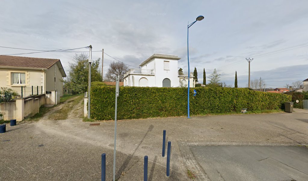 Retrouvez toutes les informations de contacts et horaires d&rsquo;ouverture pour La Poste SAINT SULPICE ET CAMEYRAC situé à St sulpice et cameyrac dans le département Gironde (33). Pour effectuer envoyer vos colis (colissimo, chronopost, suivi colis), une gestion bancaire (banque [&hellip;]
