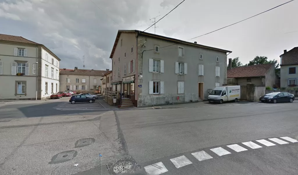 Retrouvez toutes les informations de contacts et horaires d&rsquo;ouverture pour Relais Pickup CAFE DE LA VEZOUZE situé à Cirey sur vezouze dans le département Meurthe-et-Moselle (54). Pour effectuer envoyer vos colis (colissimo, chronopost, suivi colis), une gestion bancaire (banque postal, [&hellip;]