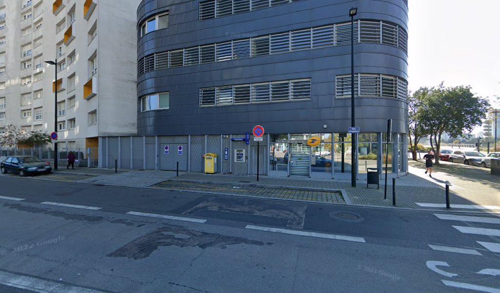 Retrouvez toutes les informations de contacts et horaires d&rsquo;ouverture pour La Poste NANTES MALAKOFF situé à Nantes dans le département Loire-Atlantique (44). Pour effectuer envoyer vos colis (colissimo, chronopost, suivi colis), une gestion bancaire (banque postal, French Bank), votre courrier [&hellip;]