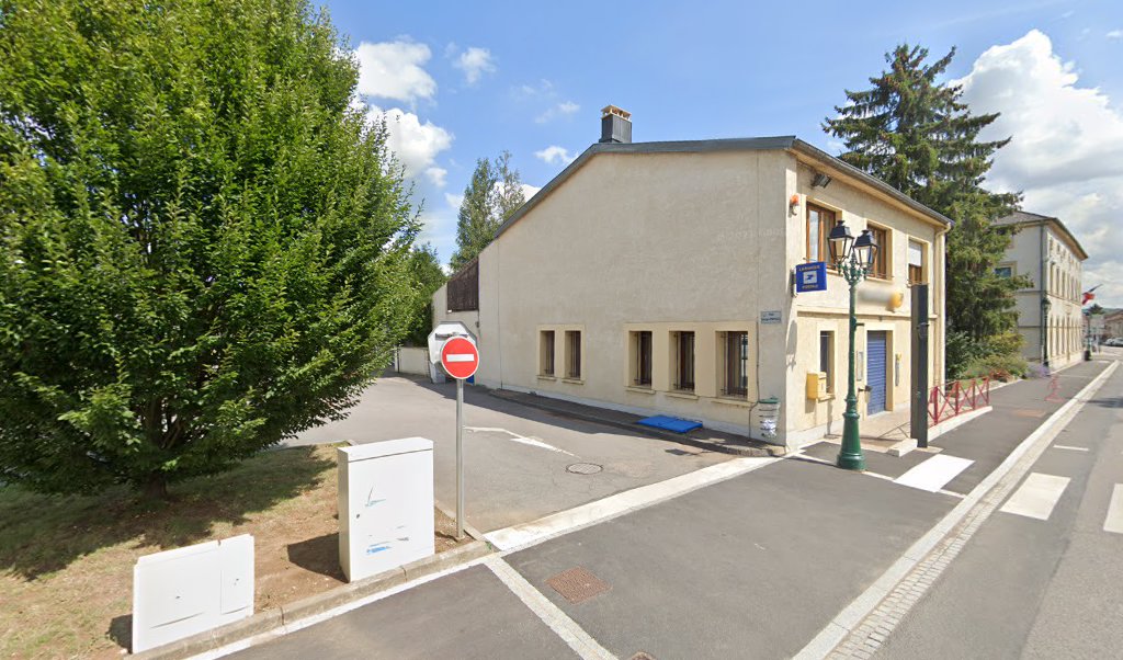 Retrouvez toutes les informations de contacts et horaires d&rsquo;ouverture pour La Poste CATTENOM situé à Cattenom dans le département Moselle (57). Pour effectuer envoyer vos colis (colissimo, chronopost, suivi colis), une gestion bancaire (banque postal, French Bank), votre courrier (suivi [&hellip;]
